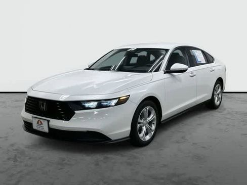 Certified 2025 Honda Accord LX image 1