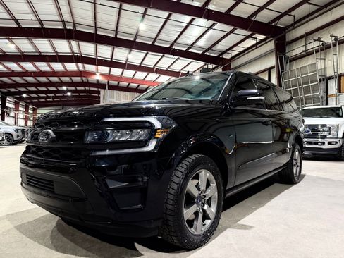 Used 2024 Ford Expedition Max Limited RWD image 9