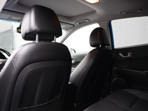 Used 2020 Hyundai Kona Limited image 12