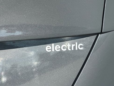 Used 2024 Hyundai Kona SE image 28