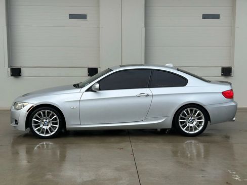 Used 2012 BMW 328i Coupe image 2