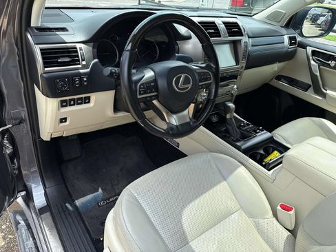 Used 2021 Lexus GX 460 Luxury w/ Off Road Package AWD/4WD image 18