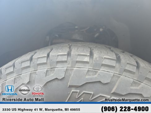 Used 2020 Ford F150 Lariat w/ Equipment Group 502A Luxury AWD/4WD image 12