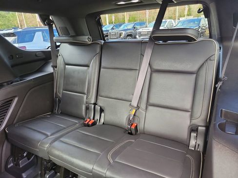 Used 2021 GMC Yukon SLT w/ SLT Premium Package image 20