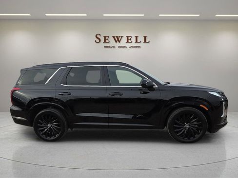 Used 2025 Hyundai Palisade Calligraphy image 5