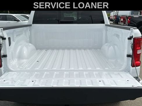 Used 2025 RAM 1500 4x4 Crew Cab image 26