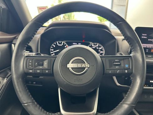 Used 2023 Nissan Rogue SV w/ SV Premium B Package FWD image 22