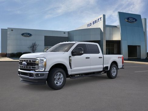 New 2026 Ford F250 XLT w/ FX4 Off-Road Package AWD/4WD image 2