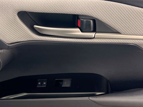 New 2026 Toyota Camry SE image 32