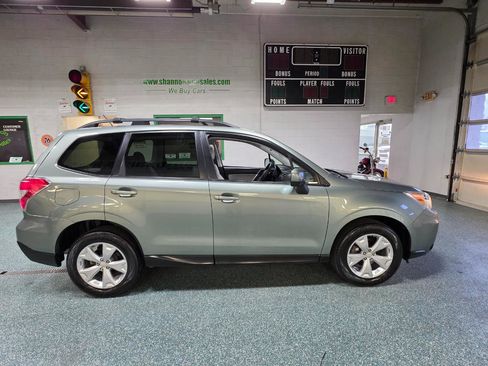 Used 2015 Subaru Forester 2.5i Premium image 5