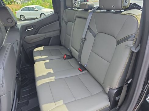 New 2026 Chevrolet Colorado ZR2 w/ Technology Package AWD/4WD image 16