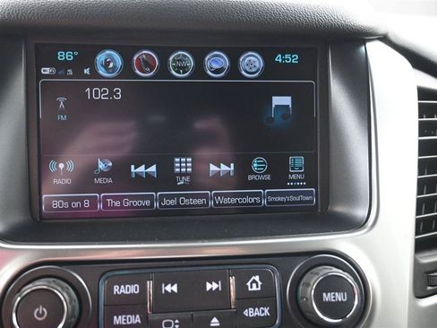Used 2018 Chevrolet Suburban Premier AWD/4WD image 14