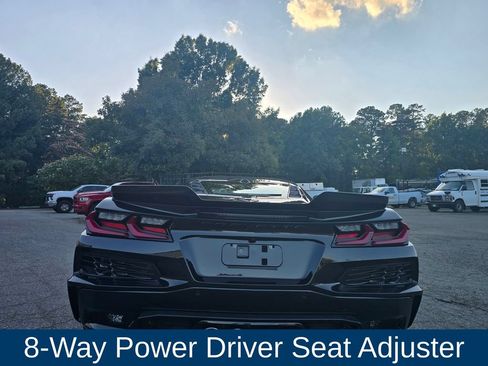 Used 2024 Chevrolet Corvette Z06 RWD image 3