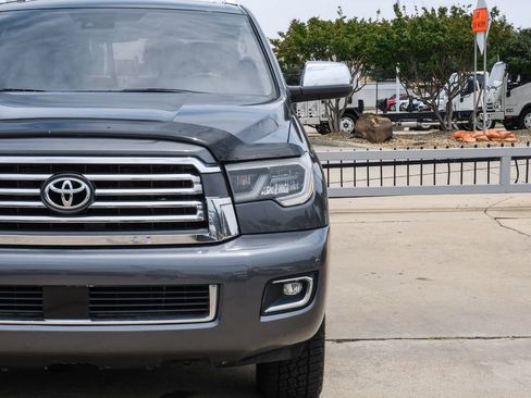 Used 2019 Toyota Sequoia Platinum AWD/4WD image 56