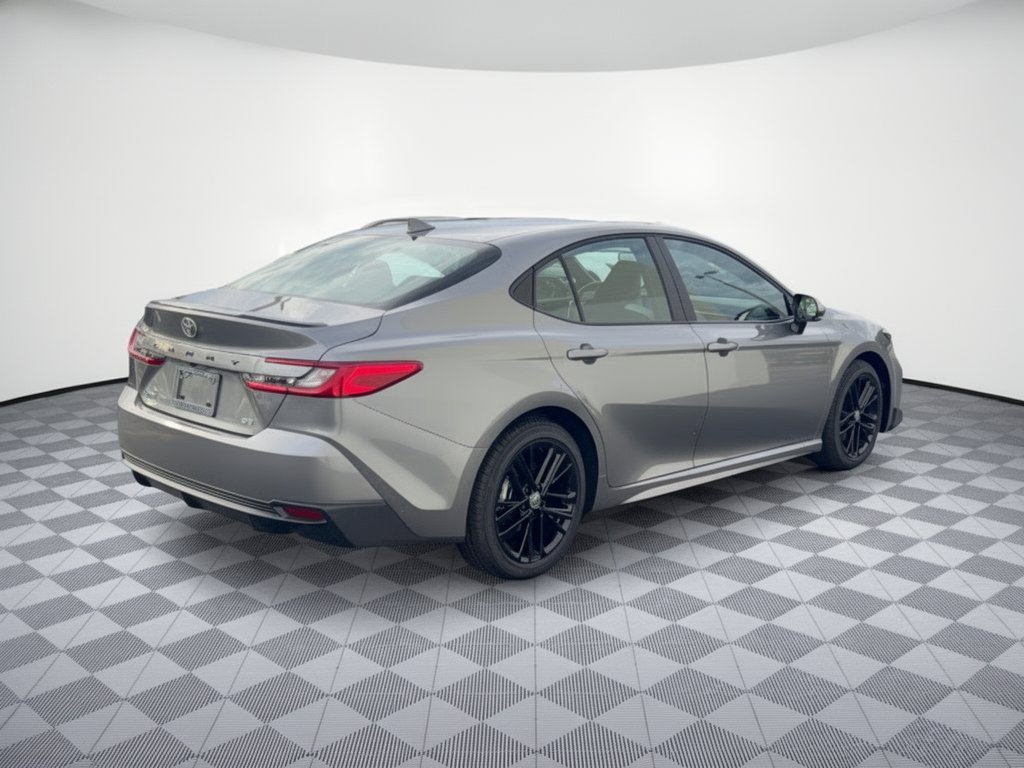 Used 2026 Toyota Camry SE FWD image 9