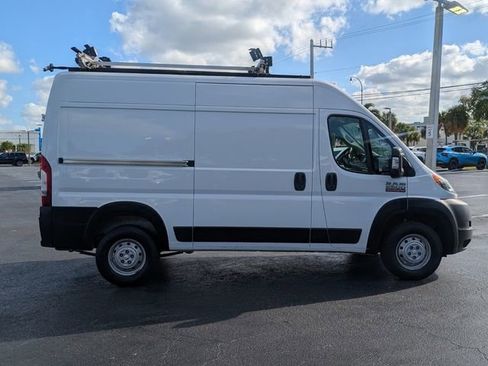 Used 2022 RAM ProMaster 2500 FWD image 8