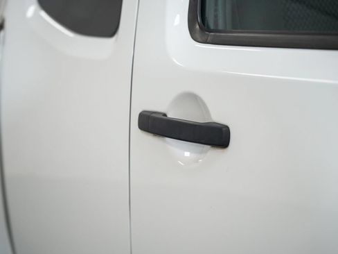 Used 2021 Nissan Frontier SV RWD image 14