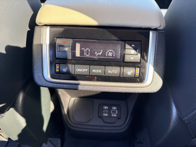 Used 2023 Subaru Ascent Limited AWD/4WD image 22