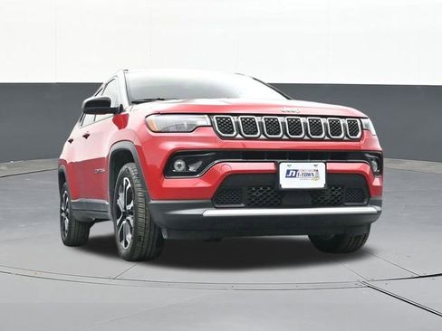 Used 2023 Jeep Compass Limited image 54