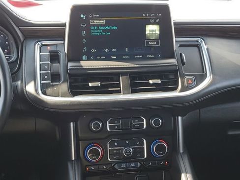 Used 2023 Chevrolet Tahoe Z71 w/ Luxury Package image 31