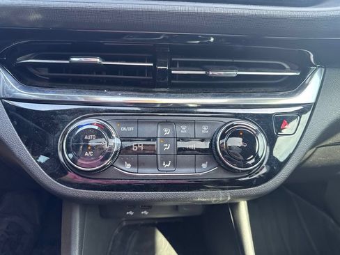 Used 2024 Buick Envista Sport Touring w/ Convenience I Package FWD image 22