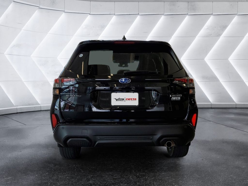 Used 2025 Subaru Forester Touring AWD/4WD image 5