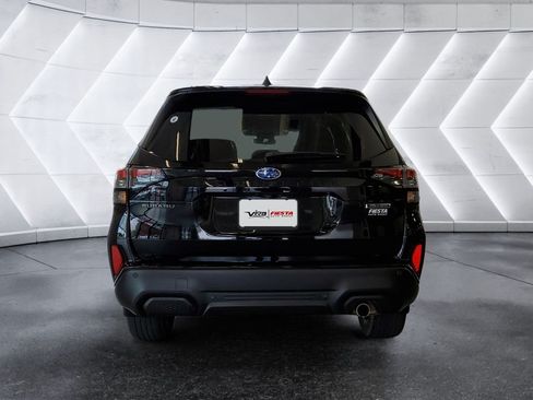 Used 2025 Subaru Forester Touring AWD/4WD image 5