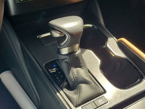 Used 2024 Lexus ES 300h Ultra Luxury w/ Accessory Package (Z2) image 25