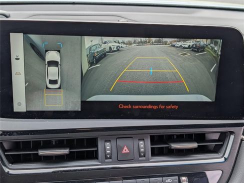 Used 2024 Lexus ES 300h F Sport image 28