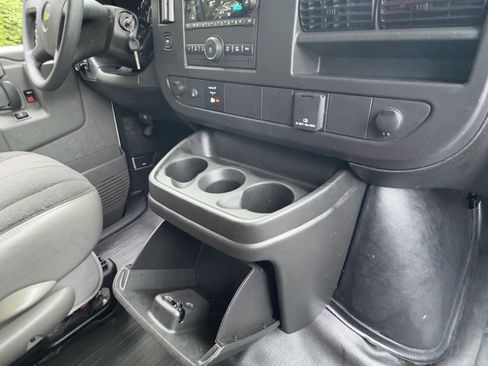 Used 2024 Chevrolet Express 2500 w/ Driver Convenience Package image 18