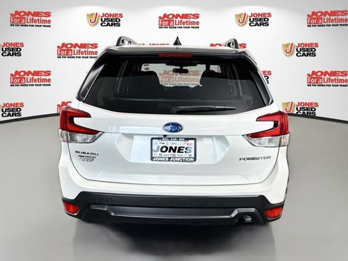Used 2024 Subaru Forester Premium AWD/4WD image 16