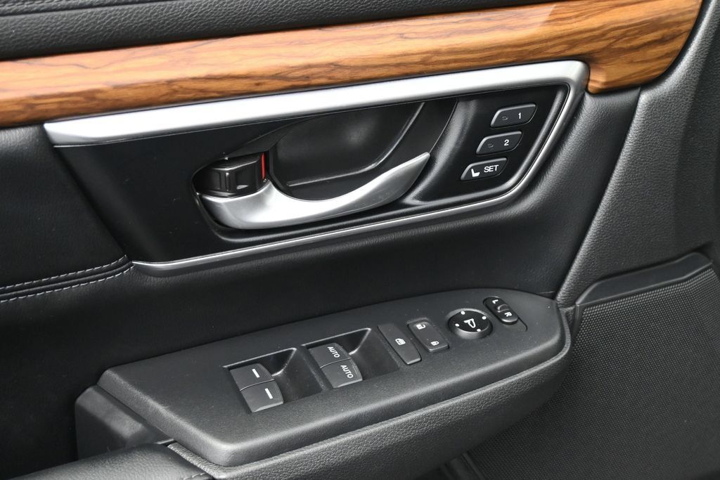 Used 2022 Honda CR-V EX-L image 2