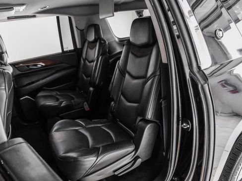 Used 2015 Cadillac Escalade ESV Premium AWD/4WD image 36