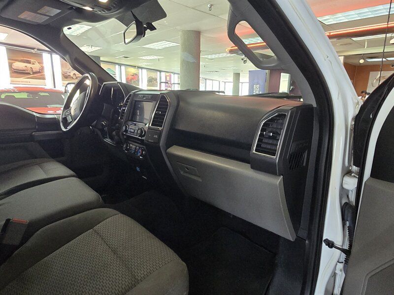 Used 2016 Ford F150 XLT w/ Equipment Group 302A Luxury AWD/4WD image 13