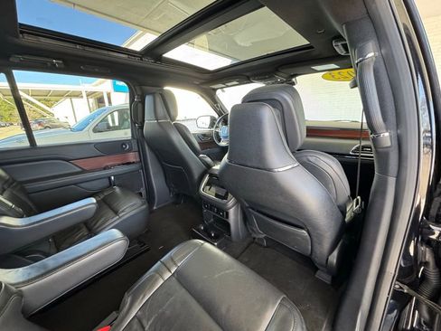Used 2023 Lincoln Navigator L Reserve image 30