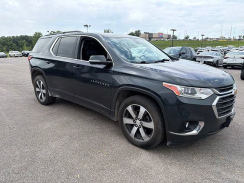 Used 2019 Chevrolet Traverse LT w/ LT Premium Package AWD/4WD image 11