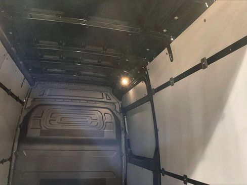 Used 2025 Mercedes-Benz Sprinter 2500 image 22