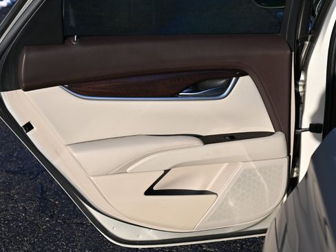 Used 2016 Cadillac XTS Luxury w/ Driver Awareness Package image 36