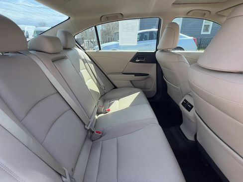 Used 2016 Honda Accord EX-L image 24