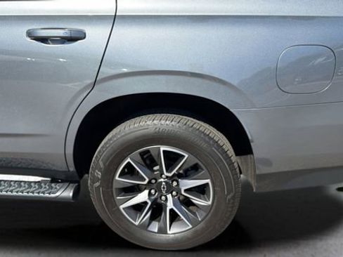 Used 2021 Chevrolet Tahoe Z71 image 35