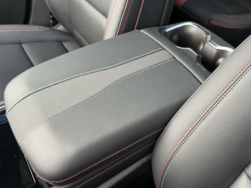 New 2026 Chevrolet Traverse RS w/ LPO, Floor Liner Package image 32