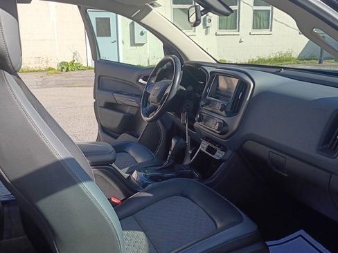 Used 2018 Chevrolet Colorado Z71 AWD/4WD image 12