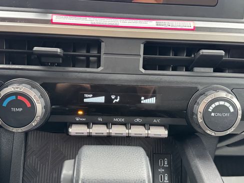 Used 2024 Toyota Tacoma SR5 image 18