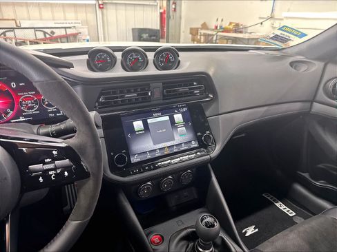 Used 2027 Nissan Z NISMO RWD image 12