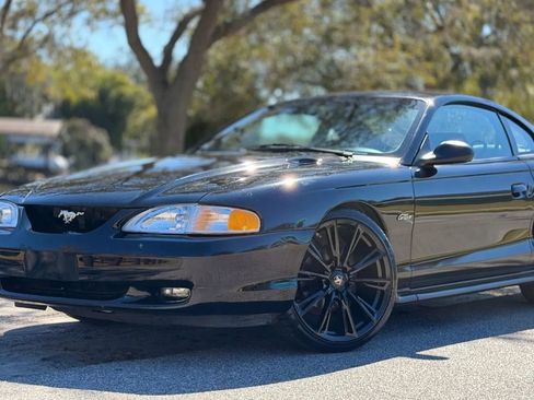 Used 1998 Ford Mustang GT RWD image 2