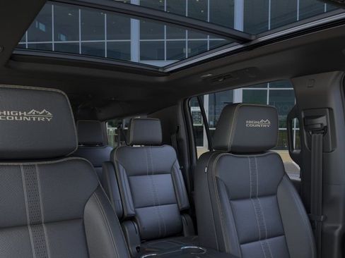 New 2026 Chevrolet Suburban High Country AWD/4WD image 25