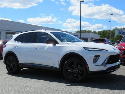 New 2025 Buick Envision Sport Touring image 2