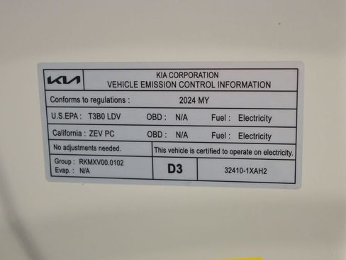 Used 2024 Kia EV6 Light RWD image 28