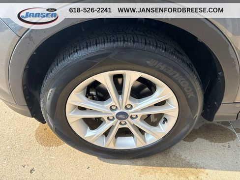Used 2019 Ford Escape SEL FWD image 4