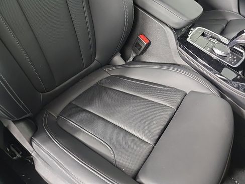 Certified 2022 BMW X4 xDrive30i w/ Premium Package image 16